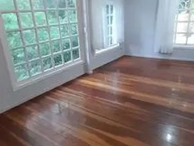 Imagem: Alugo Casa no Uba Ll