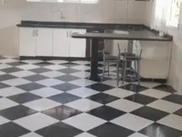 Imagem 2: Alugo Casa Grande com Escritorio Anexo