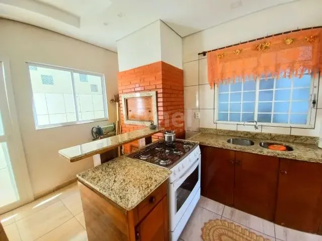 Imagem 5: Ótima Casa na Lucas Araújo em Passo Fundo, para Comprar