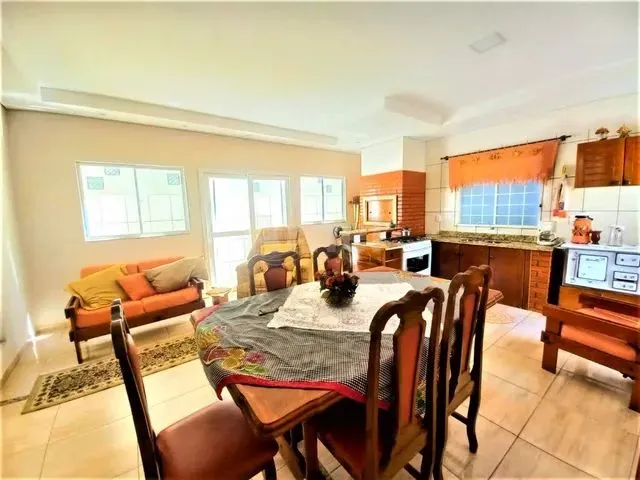 Imagem 2: Ótima Casa na Lucas Araújo em Passo Fundo, para Comprar