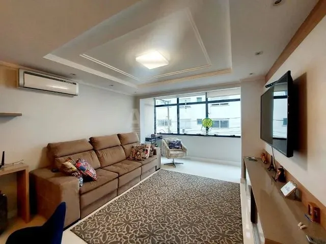 Imagem: O apartamento possui 3 Dormitórios, 1 Banheiro, 1 Vaga na
