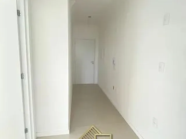 Imagem 10: Apartamento para Venda em Florianópolis, Cachoeira do Bom Jesus, 2 Dormitórios, 1