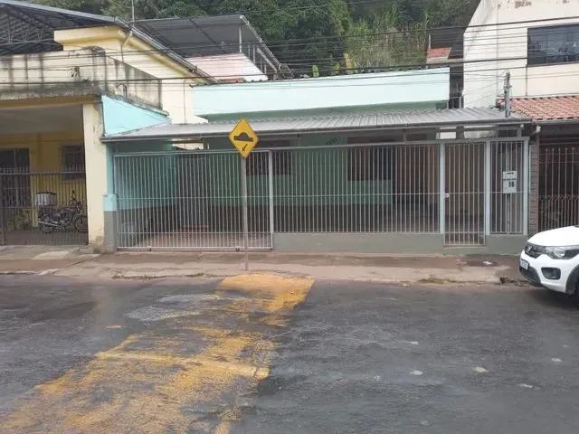 Imagem: Excelente Casa Três Quartos, com Quintal