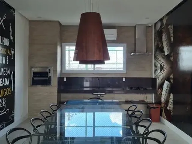 Imagem 5: Vila de Espanha 3° Andar com Suíte e Varanda Grande no Sim; Mobiliado