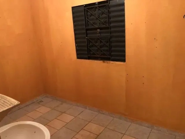 Imagem: Alugo Casa com Dois Quartos na Colonia Terra