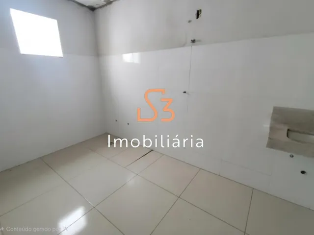 Imagem 7: Barracão Comercial para Locação em Uberlândia-MG, Bairro Santa Mônica: 1 Sala, 2