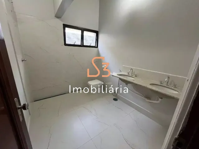Imagem 2: CASA RESIDENCIAL em UBERLÂNDIA - MG, CENTRO