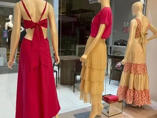 Imagem 7: Loja de Roupas Galpão / depósito com venda por R$29.900