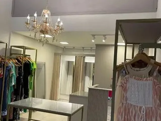 Imagem 9: Loja de Roupas Galpão / depósito com venda por R$29.900