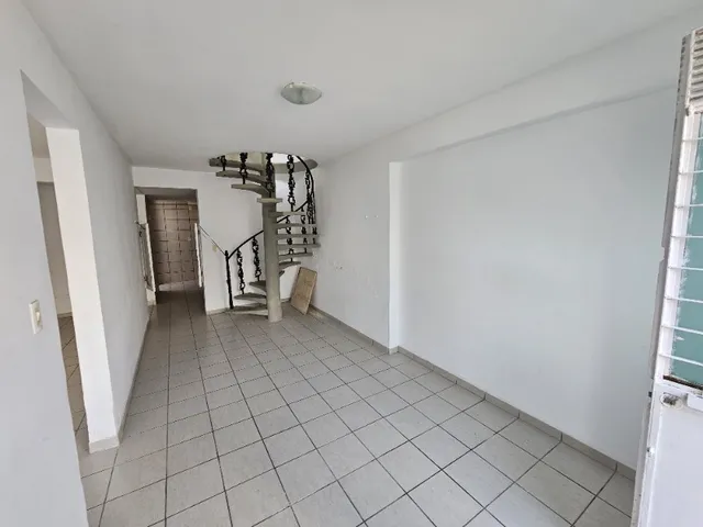Imagem 3: CASA EDIFICADA EM 2 PAVIMENTOS, PARA VENDA!