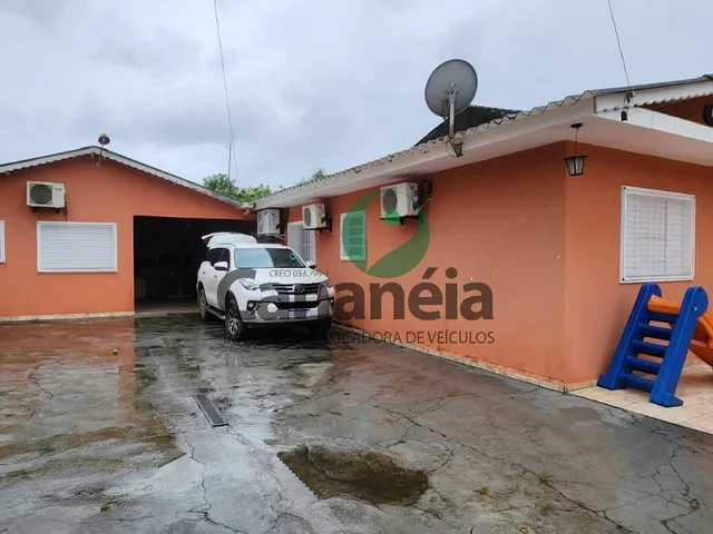 Imagem: Casa com 4 Dormitórios (2 Suítes) Mobiliada