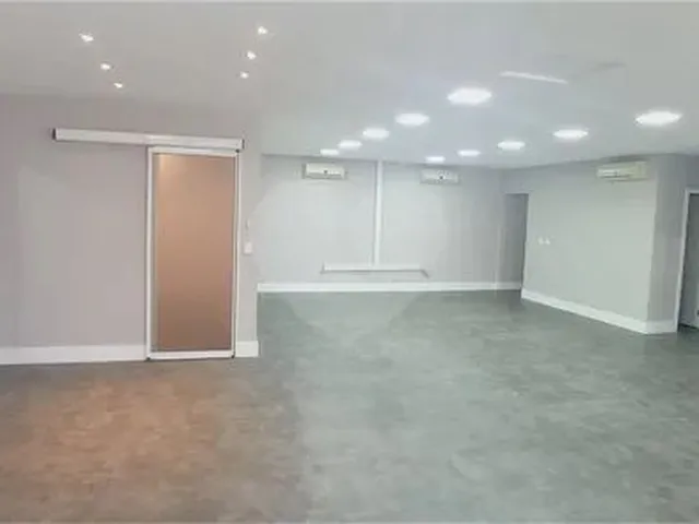 Imagem 1: Centro - Sala Comercial Ed. Everest - 2 Vagas - 131,62 M²