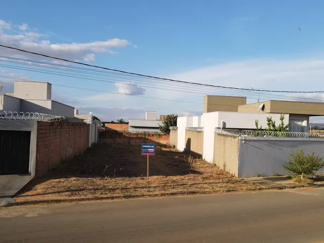 Imagem: EXCELENTE LOTE NO BAIRRO DONA DIVA EM PATROCÍNIO-MG