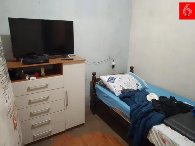 Imagem 2: Terreno com casa mista de 02 dormitórios