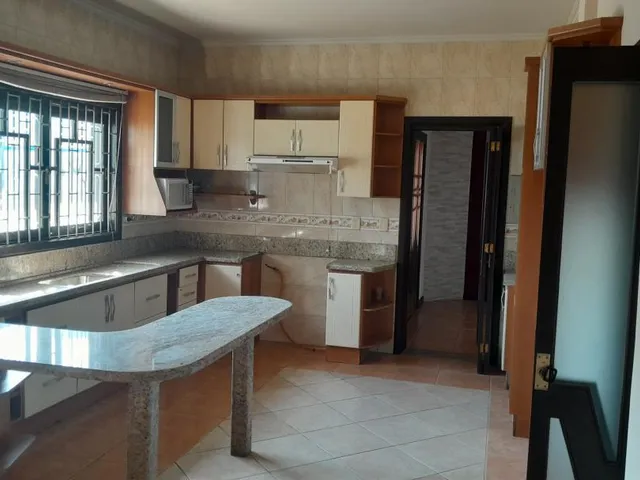 Imagem 10: Magnifico Sobrado com 03 suítes todos com sacadas, semimobiliado bem localizado em