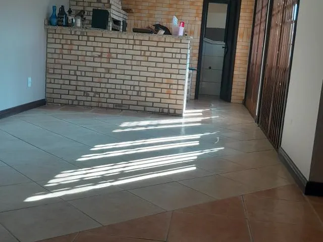 Imagem 13: Magnifico Sobrado com 03 suítes todos com sacadas, semimobiliado bem localizado em