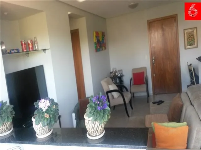 Imagem 7: Excelente apto com 03 dormitórios de frente e com sacada mobiliado