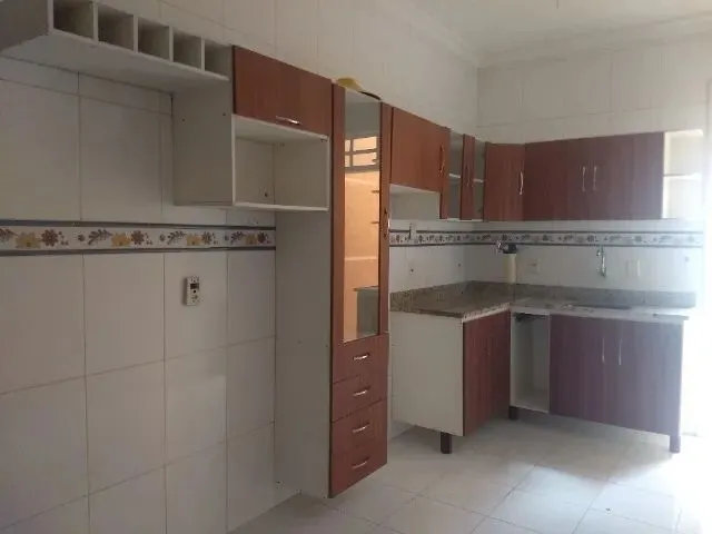 Imagem: Vendo Casa Entre Av. Almirante Barroso e