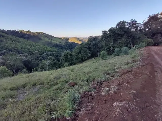 Imagem: Lindo Terreno em Caldas, a 4Km Centro Apenas