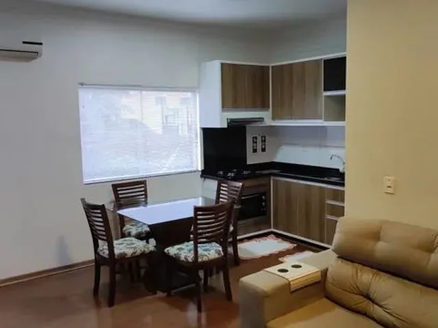 Imagem: O apartamento possui 2 Dormitórios, 1 Banheiro, 1 Vaga na