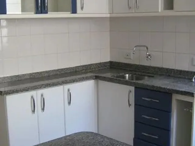 Imagem: Sacada. Piso Madeira. 2 Dorm com 1 Suíte