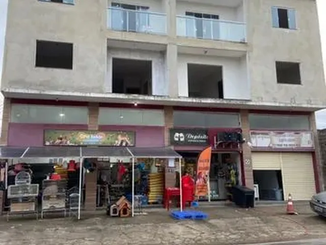 Imagem: O apartamento possui 2 Dormitórios, 1 Banheiro, 80m² de