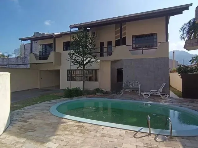 Imagem: Casa para Aluguel com 230 Metros Quadrados