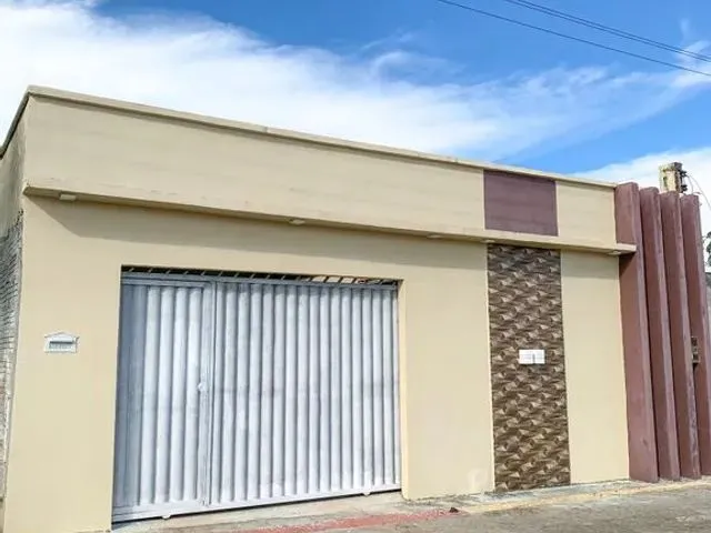 Imagem: A casa possui 2 Dormitórios, 1 Banheiro, 1 Vaga na