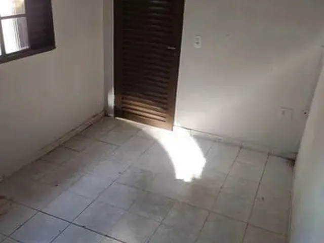 Imagem 2: Térrea para Aluguel Tem 120 Metros Quadrados com 3 Quartos em Setor Sudoeste - Goiânia