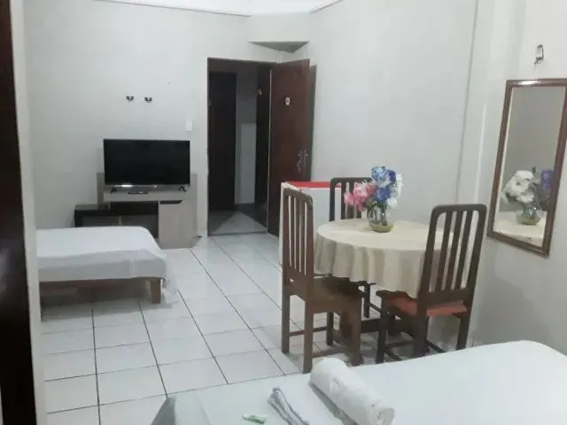 Imagem 1: Alugamos Quartos Mobiliados na Diária/Mensal