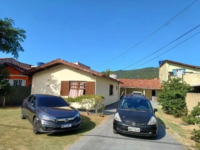 Imagem 1: Barra da Lagoa Casa com 4 dormitórios