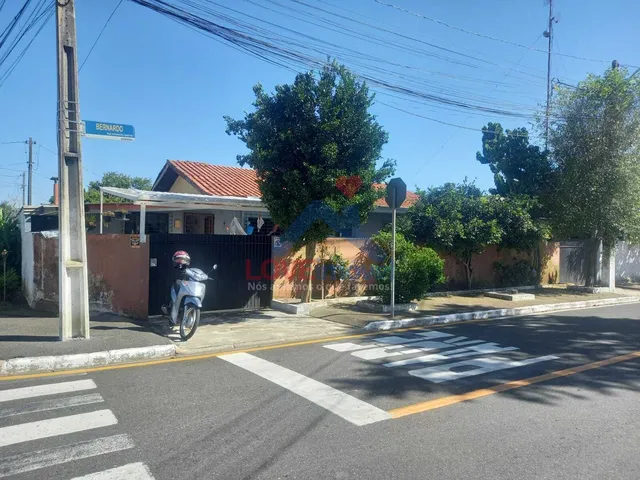 Imagem: Casa à venda no bairro Costeira - Araucária/PR