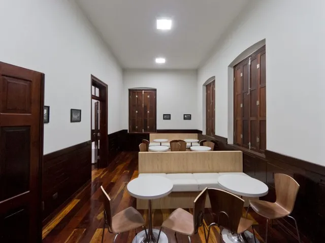 Imagem 2: Apartamento à venda no bairro Centro - Curitiba/PR