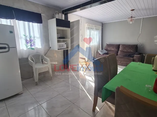 Imagem 2: Casa à venda no bairro Santa Cândida - Curitiba/PR