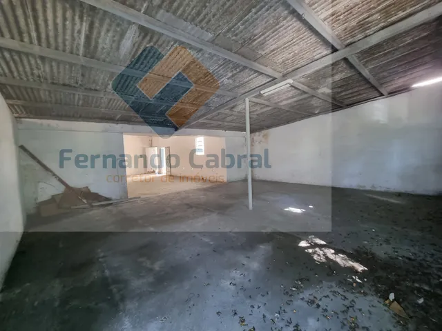Imagem 14: Imperdível casa à venda em Santa Rosa, Niterói-RJ! 4 quartos, 3 banheiros, 2 vagas de