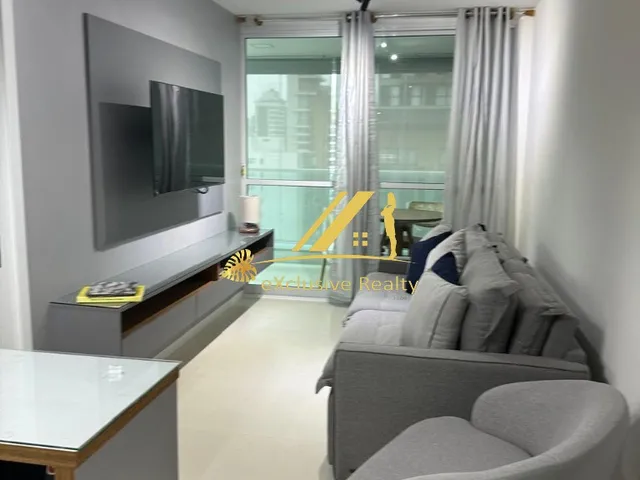Imagem: Duetto Barra, quarto e sala mobiliado para