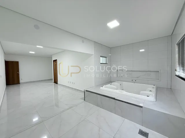 Imagem 7: Chácara de 10.000m² no Lago Norte, ao Lado da Ponte do Bragueto, a 1km do Iguatemi