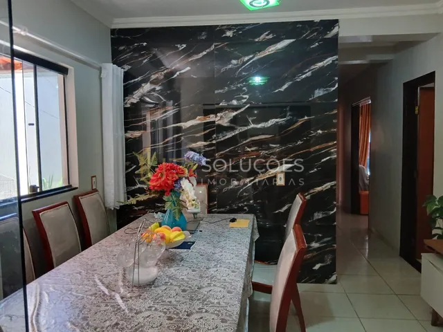 Imagem: Casa Padrão 3 Quartos (1 Suíte) 2 Vagas