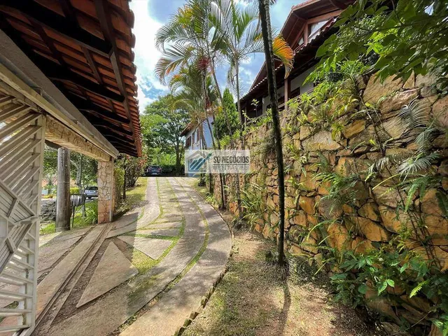 Imagem 14: Casa à venda na Granja Viana II em Cotia com 6 dormitórios, piscina, pomar e espaço