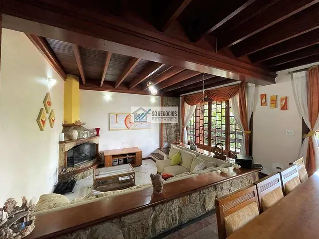 Imagem 7: Casa à venda na Granja Viana II em Cotia com 6 dormitórios, piscina, pomar e espaço