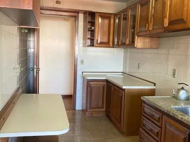 Imagem 5: APARTAMENTO Apartamento com 3 dormitórios