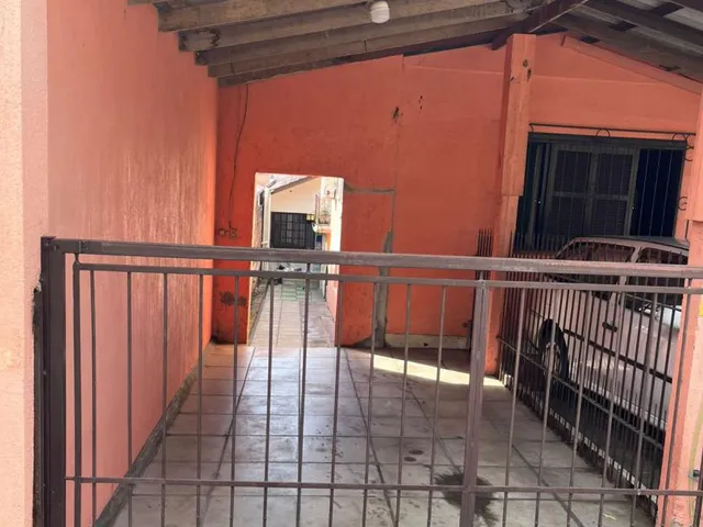 Imagem: Casa com 2 Dormitorio(s) localizado(a) no