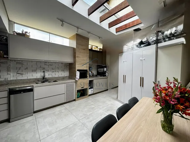 Imagem 4: LINDA CASA GEMINADA COM ENTRADA INDIVIDUAL E 2 SUÍTES - CAMARGOS
