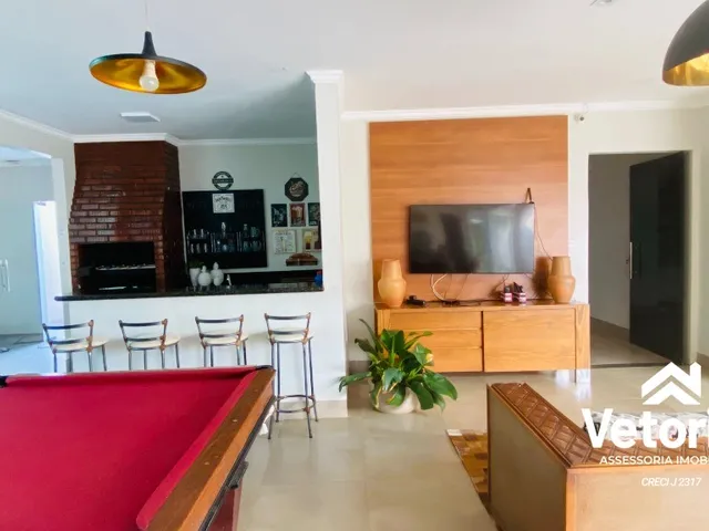 Imagem 5: Casa Luxo à venda - 04 suítes, sendo 01 com closet, piscina com cascata, grande área