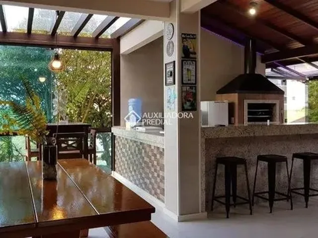 Imagem: Florianópolis - Casa Padrão - Praia Brava
