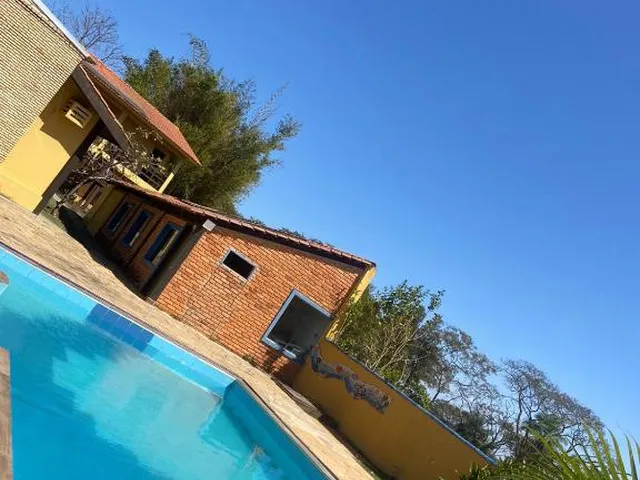Imagem 3: Pausada Pequizeiro em Chapada dos Guimarães