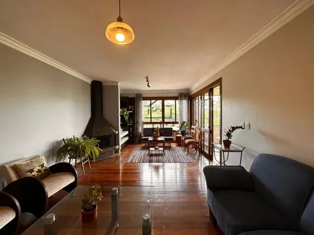 Imagem: Apartamento com 3 Dormitorio(S) Localizado(A)