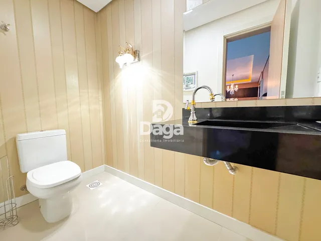 Imagem 4: Apartamento na Agronômica - 2 dormitórios, sendo 2 suites - Florianópolis/SC