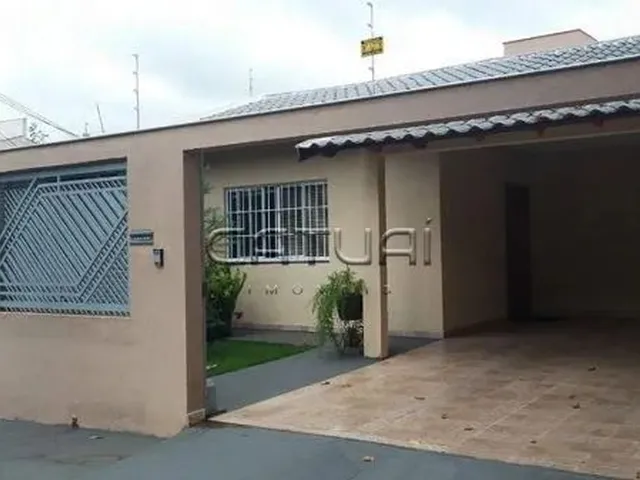 Imagem: A casa possui 4 Dormitórios, 2 Suítes, 3 Banheiros, 2