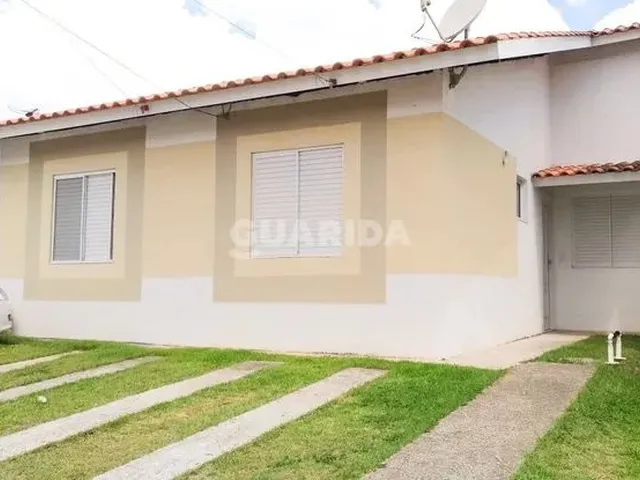 Imagem: Casa com 3 Dormitórios e 2 Vagas em Condomínio